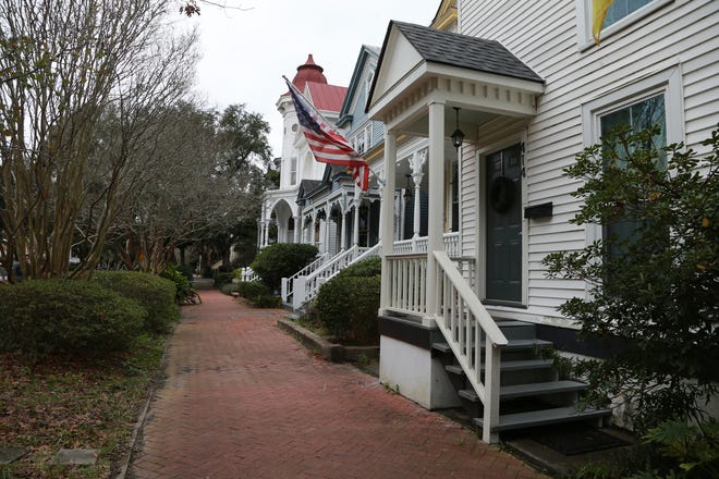 Once a quiet residential area, a combination of short term vacation rentals and inns have turned East Gaston Street into a popular area for visitors to stay while in Savannah.
